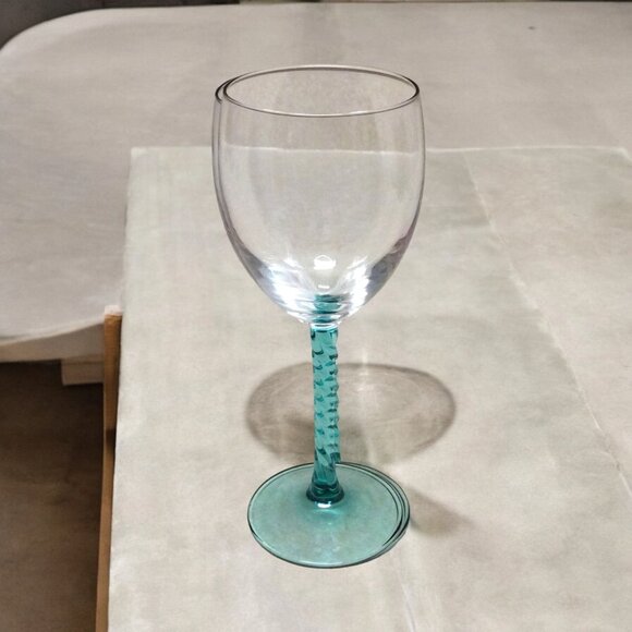 Vintage Cristal D’Arques Angelique Aqua Twisted Stem Wine Glass - Picture 1 of 4